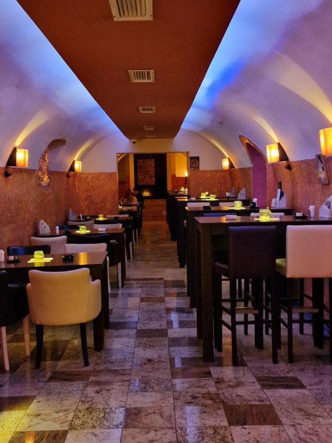 Fantastico Exlcusive Hotel Senta Buitenkant foto