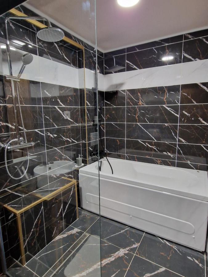 Fantastico Exlcusive Hotel Senta Buitenkant foto