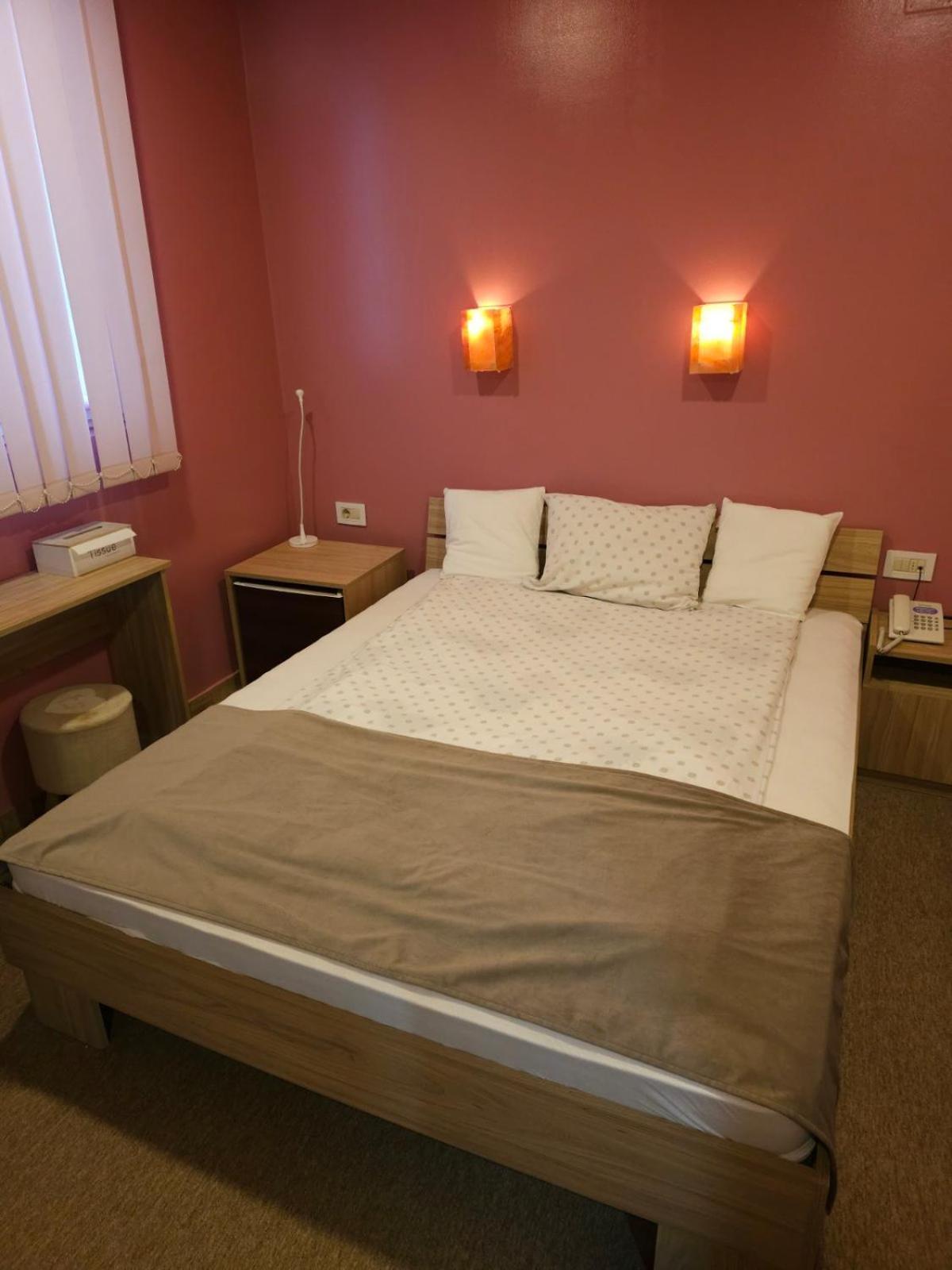 Fantastico Exlcusive Hotel Senta Buitenkant foto