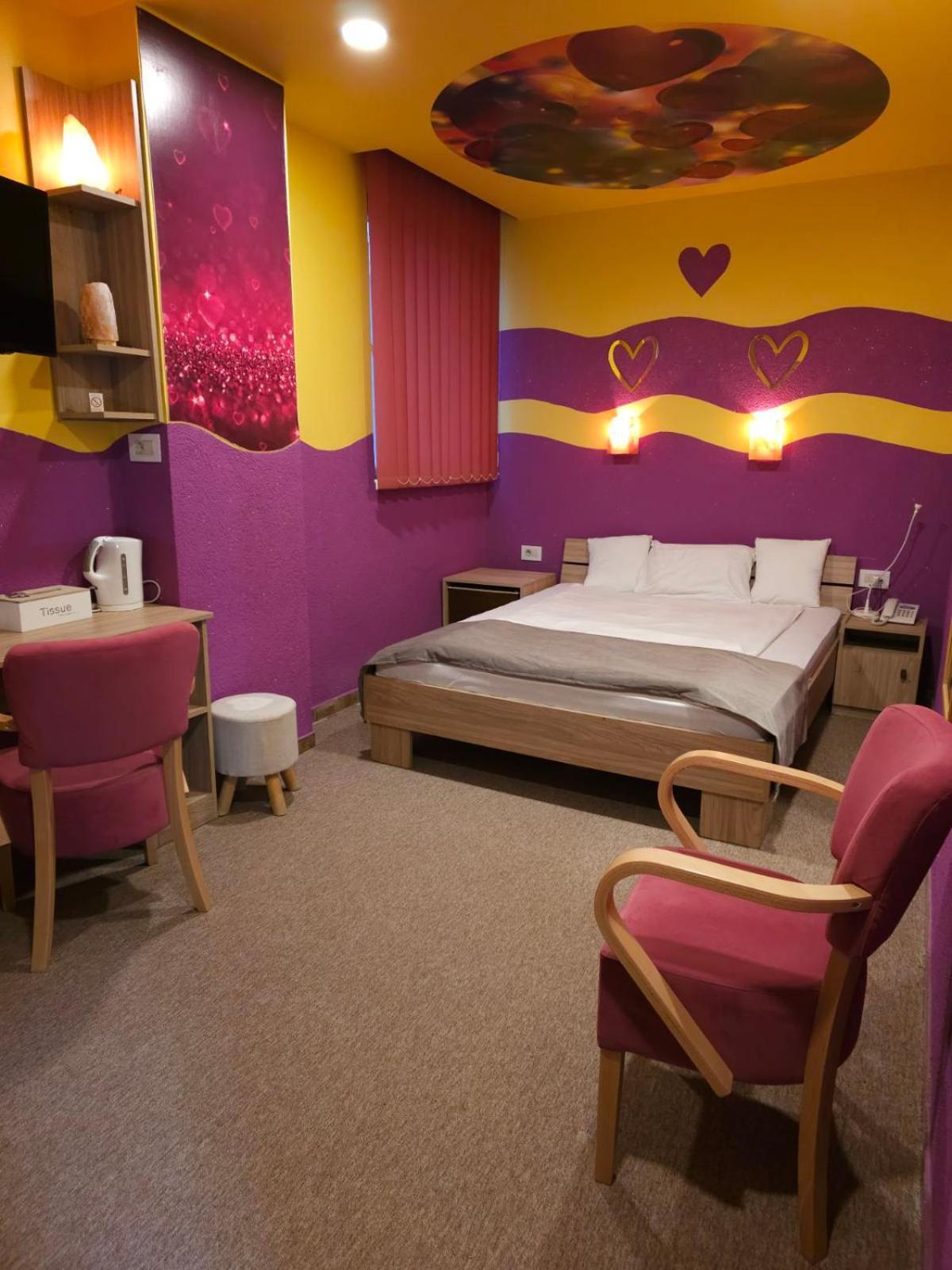 Fantastico Exlcusive Hotel Senta Buitenkant foto